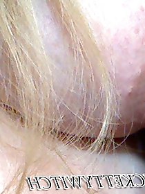 Lustful GFs get undressed