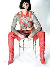 Fiery old girls are playing themselves