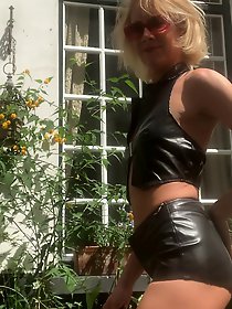 Mature milfs and gilfs from OlderWomanFun