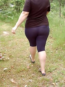 Concupiscent old cougars are giving pussy