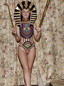 Sweet older mommies want to fuck with you