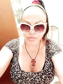 Anal Sex with stunning MILF