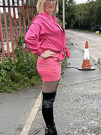 Chubby older tarts are giving him what he wants