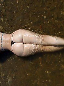 Buttocks, limbs and aquatic setting