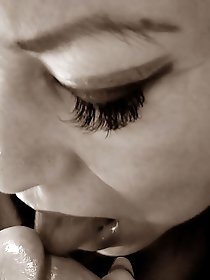 Aimee, the captivating married woman who excels in oral pleasure!