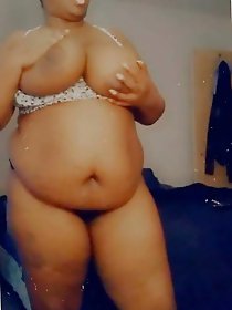 Enchanting older hellcats having shaved cunt