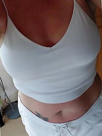 Awesome mature whores like oral sex very much