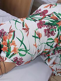 A tasty day &ndash; a woman in a white dress.