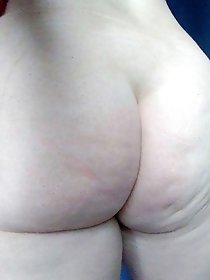 My stepson&rsquo;s friend from college is a PAWG MILF who squirts.